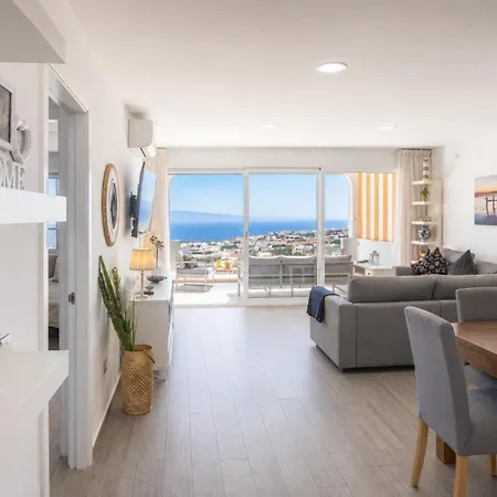 Mirador Balcon Del Atlantico Y Piscina Privada Holiday home
